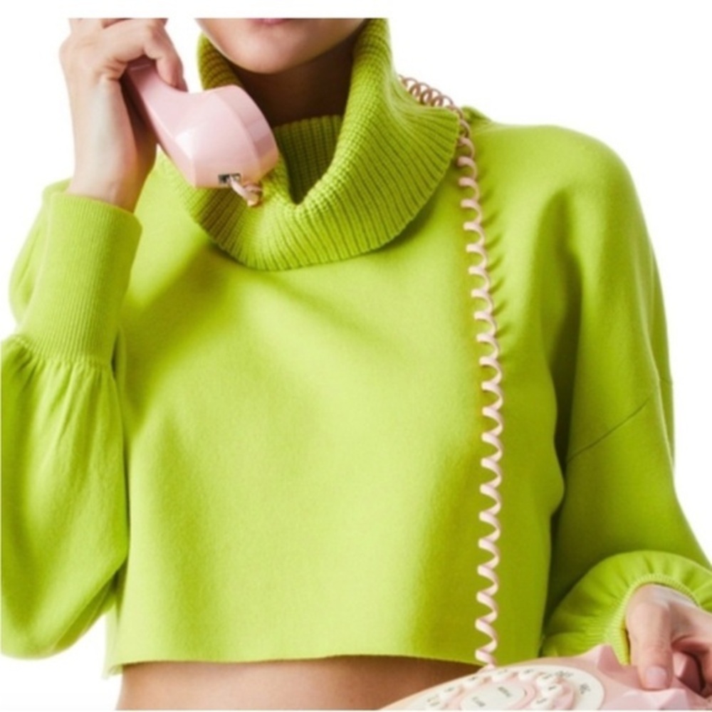 Alice + Olivia Sweater Oswald Turtleneck Cropped in Citron Green